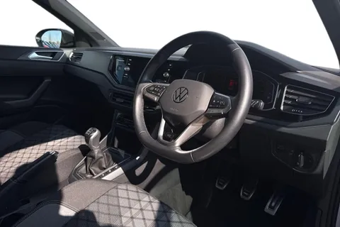 DE72CCO Volkswagen Taigo 1.0 TSI 110 R-Line 5dr **BLACK ROOF PACK** Thumbnail #15