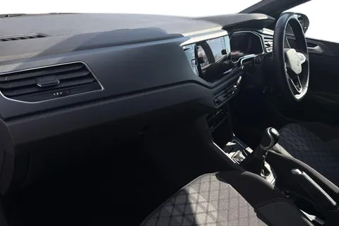 DE72CCO Volkswagen Taigo 1.0 TSI 110 R-Line 5dr **BLACK ROOF PACK** Thumbnail #16