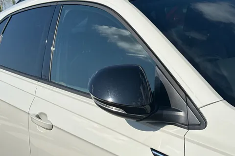 DE72CCO Volkswagen Taigo 1.0 TSI 110 R-Line 5dr **BLACK ROOF PACK** Thumbnail #26