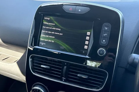 DN66AOW Renault Clio 1.2 TCe Dynamique S Nav Euro 6 (s/s) 5dr Thumbnail #31