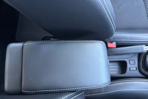 DN66AOW Renault Clio 1.2 TCe Dynamique S Nav Euro 6 (s/s) 5dr Thumbnail #38