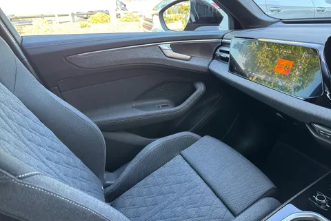 DN75BUF Audi A6 Avant Avant Edition 1 TFSI  204 PS S tronic Thumbnail #21