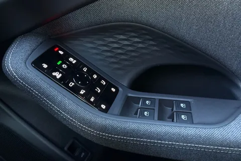 DN75BUF Audi A6 Avant Avant Edition 1 TFSI  204 PS S tronic Thumbnail #48