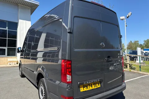 PN74SCV Volkswagen Crafter 2.0 TDI 140PS Commerce High Roof Van Thumbnail #8