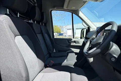 PN74SCV Volkswagen Crafter 2.0 TDI 140PS Commerce High Roof Van Thumbnail #24