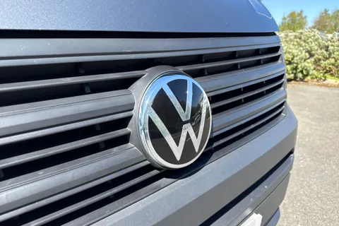 PN74SCV Volkswagen Crafter 2.0 TDI 140PS Commerce High Roof Van Thumbnail #26