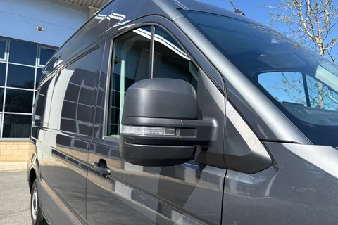 PN74SCV Volkswagen Crafter 2.0 TDI 140PS Commerce High Roof Van Thumbnail #27