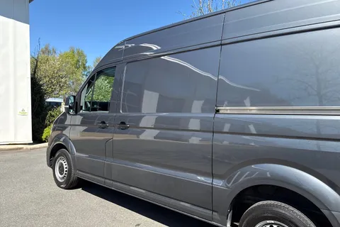 PN74SCV Volkswagen Crafter 2.0 TDI 140PS Commerce High Roof Van Thumbnail #32