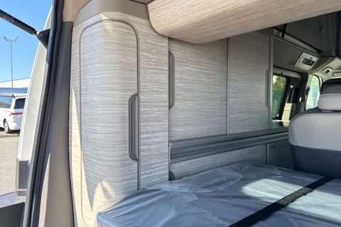 DA26UDU Volkswagen California California Ocean 245 PS 1.5 eHybrid 6-Speed DSG 4MOTION - ArtVelours Thumbnail #36