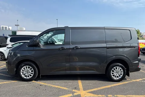 KY25PPZ Volkswagen E-Transporter SWB 136PS 65kWh Electric Panel Van Thumbnail #37