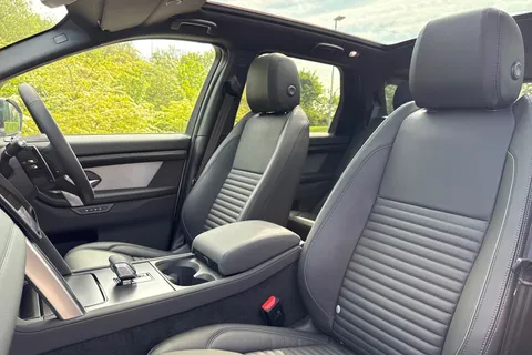  Land Rover Discovery Sport 1.5 P270e 12.17kWh Landmark Auto 4WD Euro 6 (s/s) 5dr Thumbnail #12