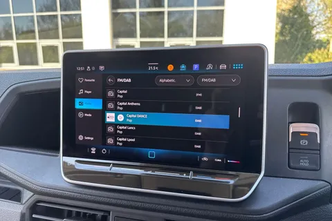 PN74SCV Volkswagen Crafter 2.0 TDI 140PS Commerce High Roof Van Thumbnail #40