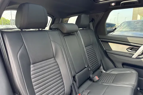  Land Rover Discovery Sport 1.5 P270e 12.17kWh Landmark Auto 4WD Euro 6 (s/s) 5dr Thumbnail #13