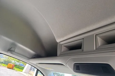 PN74SCV Volkswagen Crafter 2.0 TDI 140PS Commerce High Roof Van Thumbnail #48