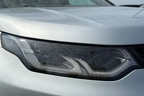  Land Rover Discovery Sport 1.5 P270e 12.17kWh Landmark Auto 4WD Euro 6 (s/s) 5dr Thumbnail #23