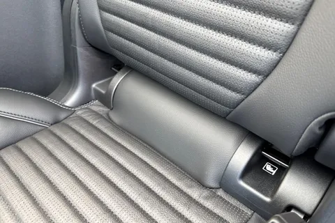  Land Rover Discovery Sport 1.5 P270e 12.17kWh Landmark Auto 4WD Euro 6 (s/s) 5dr Thumbnail #40