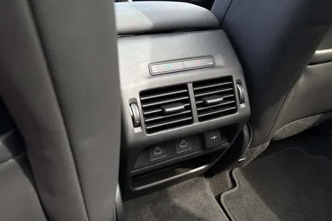  Land Rover Discovery Sport 1.5 P270e 12.17kWh Landmark Auto 4WD Euro 6 (s/s) 5dr Thumbnail #42