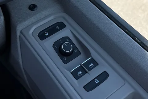 DA26UDZ Volkswagen California Ocean T7 SWB 150PS  2.0 TDi DSG - ArtVelours/Towback Thumbnail #44