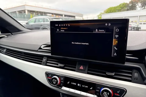 LR72WKA Audi A4 S line 35 TFSI  150 PS S tronic Thumbnail #38