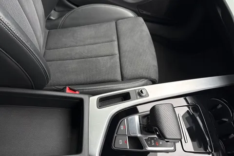 LR72WKA Audi A4 S line 35 TFSI  150 PS S tronic Thumbnail #51