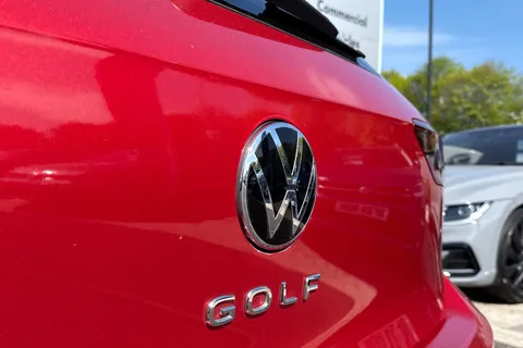 MJ72FBE Volkswagen Golf 1.5 TSI R-Line 5dr **18' BERGAMO ALLOYS** Thumbnail #32