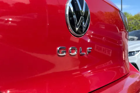 MJ72FBE Volkswagen Golf 1.5 TSI R-Line 5dr **18' BERGAMO ALLOYS** Thumbnail #33