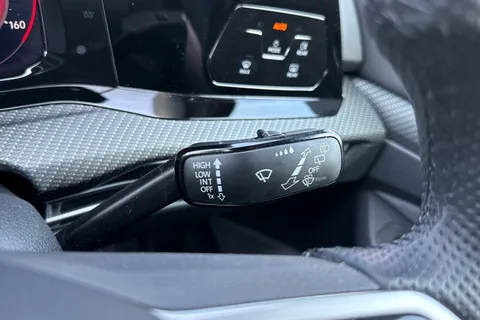 MJ72FBE Volkswagen Golf 1.5 TSI R-Line 5dr **18' BERGAMO ALLOYS** Thumbnail #45