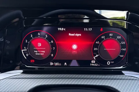 MJ72FBE Volkswagen Golf 1.5 TSI R-Line 5dr **18' BERGAMO ALLOYS** Thumbnail #46