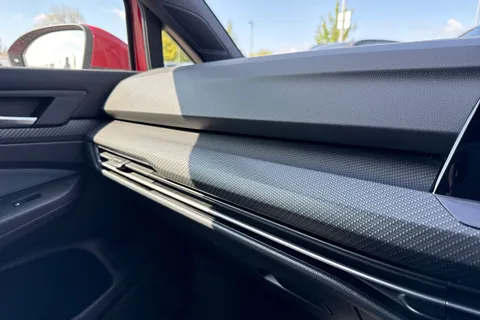 MJ72FBE Volkswagen Golf 1.5 TSI R-Line 5dr **18' BERGAMO ALLOYS** Thumbnail #57