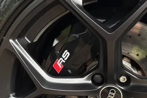 KY74FJZ Audi RS 6 Avant RS 6 Avant performance Carbon Black   630 PS tiptronic Thumbnail #33