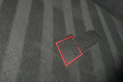 KY74FJZ Audi RS 6 Avant RS 6 Avant performance Carbon Black   630 PS tiptronic Thumbnail #36