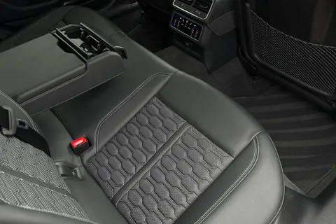 KY74FJZ Audi RS 6 Avant RS 6 Avant performance Carbon Black   630 PS tiptronic Thumbnail #41