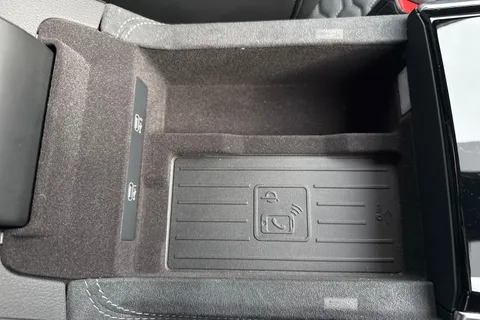 KY74FJZ Audi RS 6 Avant RS 6 Avant performance Carbon Black   630 PS tiptronic Thumbnail #61