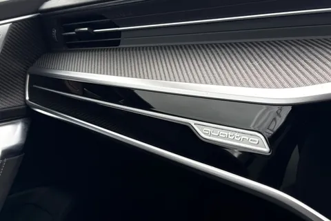 KY74FJZ Audi RS 6 Avant RS 6 Avant performance Carbon Black   630 PS tiptronic Thumbnail #62