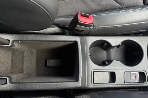 OY16BLJ Audi Q3 2.0 TDI S line Plus S Tronic quattro Euro 6 (s/s) 5dr Thumbnail #48