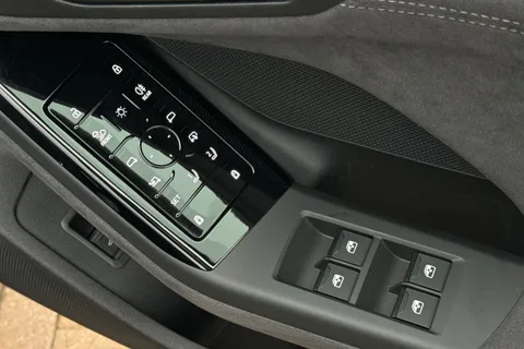 KP75GKO Audi A6 E-Tron Sportback Sportback Edition 1 e-tron performance  270,00 kW Thumbnail #45