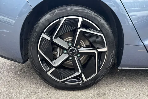 LA25RWF BYD SEAL 82.5kWh Design Auto 4dr Thumbnail #7