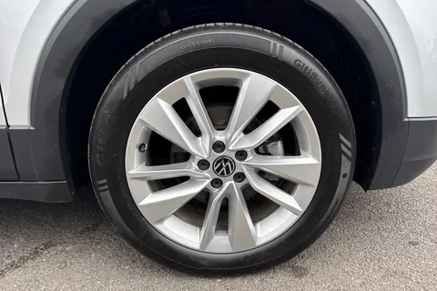 GL25FKH Volkswagen T-Cross 1.0 TSI 115 Match 5dr DSG Thumbnail #11