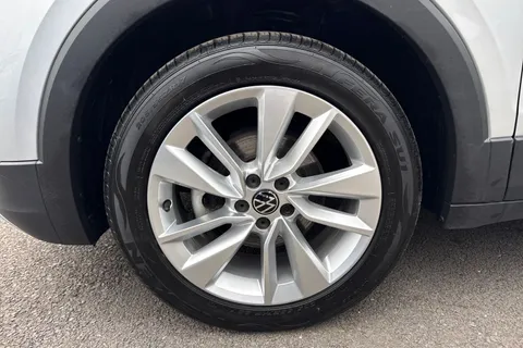 GL25FKH Volkswagen T-Cross 1.0 TSI 115 Match 5dr DSG Thumbnail #13