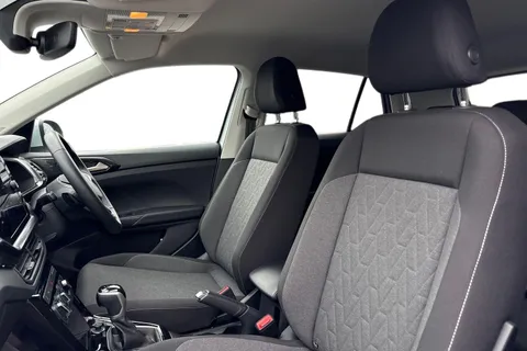 GL25FKH Volkswagen T-Cross 1.0 TSI 115 Match 5dr DSG Thumbnail #17