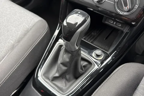 GL25FKH Volkswagen T-Cross 1.0 TSI 115 Match 5dr DSG Thumbnail #24