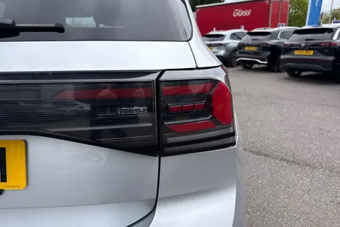 GL25FKH Volkswagen T-Cross 1.0 TSI 115 Match 5dr DSG Thumbnail #27