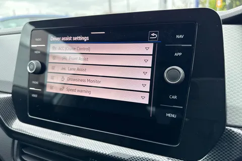 GL25FKH Volkswagen T-Cross 1.0 TSI 115 Match 5dr DSG Thumbnail #54