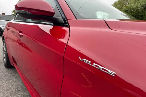 FN67OPU Alfa Romeo Giulia 2.0T Veloce Auto Euro 6 (s/s) 4dr Thumbnail #27