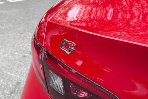 FN67OPU Alfa Romeo Giulia 2.0T Veloce Auto Euro 6 (s/s) 4dr Thumbnail #29