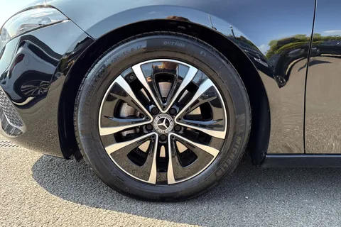 KR23EGJ Mercedes-Benz A Class 1.3 A180h MHEV Sport (Executive) Hatchback 5dr Petrol Hybrid 7G-DCT Euro 6 (s/s) (150 ps) Thumbnail #12