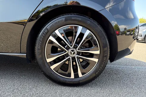 KR23EGJ Mercedes-Benz A Class 1.3 A180h MHEV Sport (Executive) Hatchback 5dr Petrol Hybrid 7G-DCT Euro 6 (s/s) (150 ps) Thumbnail #13