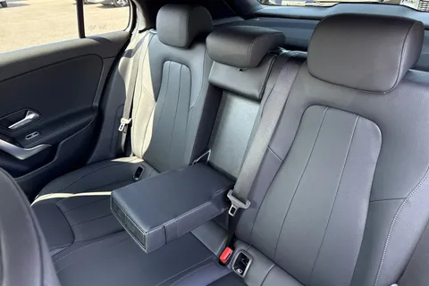 KR23EGJ Mercedes-Benz A Class 1.3 A180h MHEV Sport (Executive) Hatchback 5dr Petrol Hybrid 7G-DCT Euro 6 (s/s) (150 ps) Thumbnail #19
