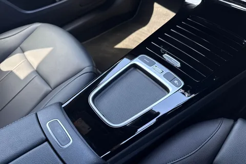 KR23EGJ Mercedes-Benz A Class 1.3 A180h MHEV Sport (Executive) Hatchback 5dr Petrol Hybrid 7G-DCT Euro 6 (s/s) (150 ps) Thumbnail #23