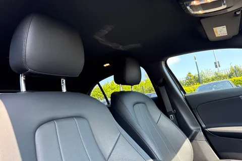 KR23EGJ Mercedes-Benz A Class 1.3 A180h MHEV Sport (Executive) Hatchback 5dr Petrol Hybrid 7G-DCT Euro 6 (s/s) (150 ps) Thumbnail #24